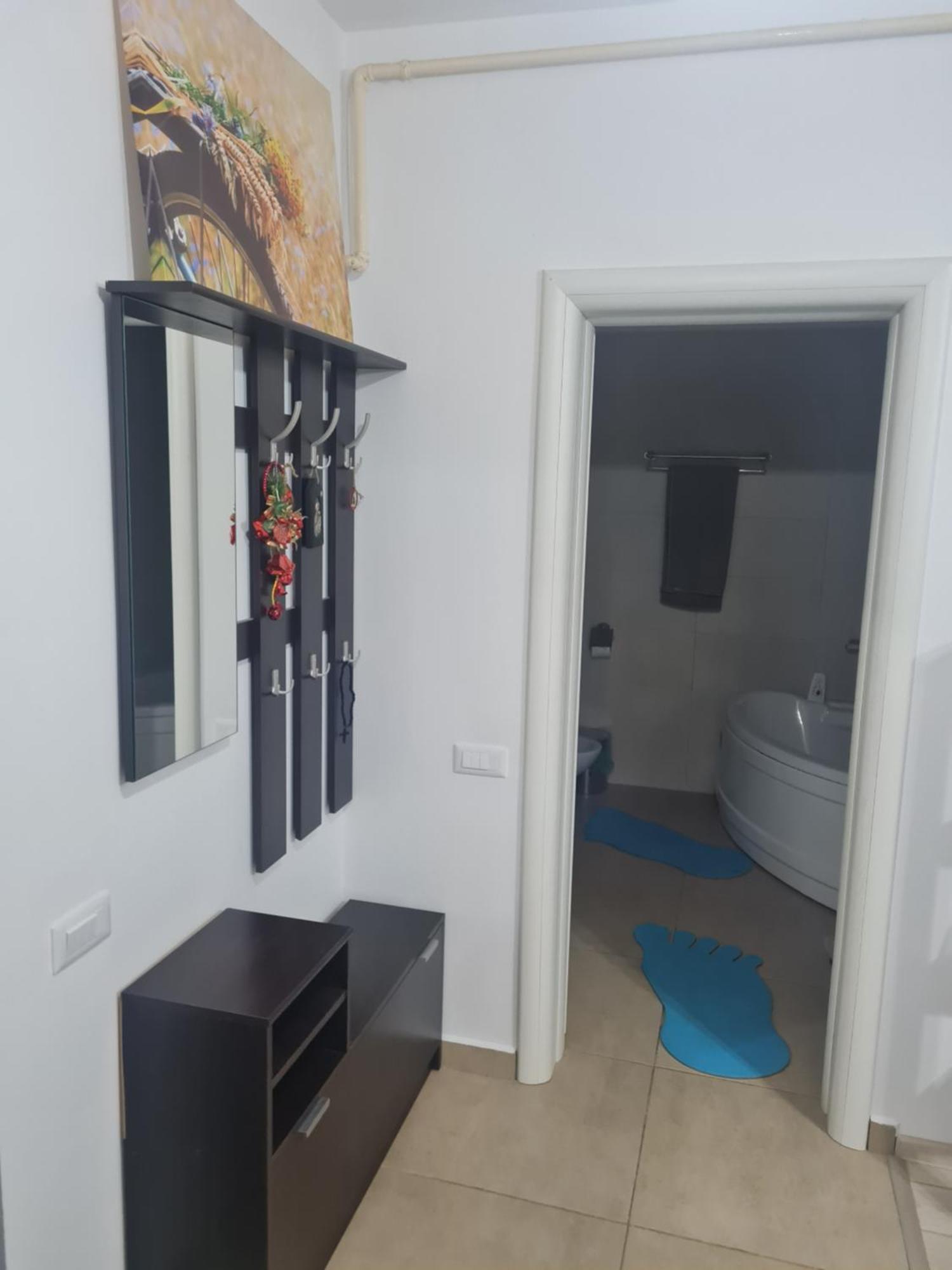Luxury 1 Bedroom Apartment Roşu Exterior foto